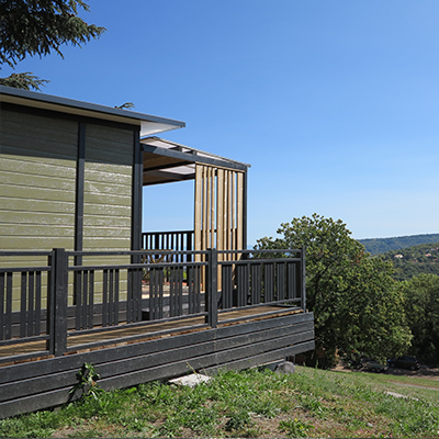 1 Chalet 2 chambres (1 chambre lit 160 x 200), 2 terrasses 5/7 pers 1 Chalet 2 chambres (1 chambre lit 160 x 200), 2 terrasses 5/7 pers